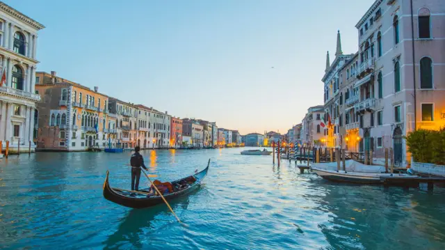 (ITALIA) Aosta / Venecia